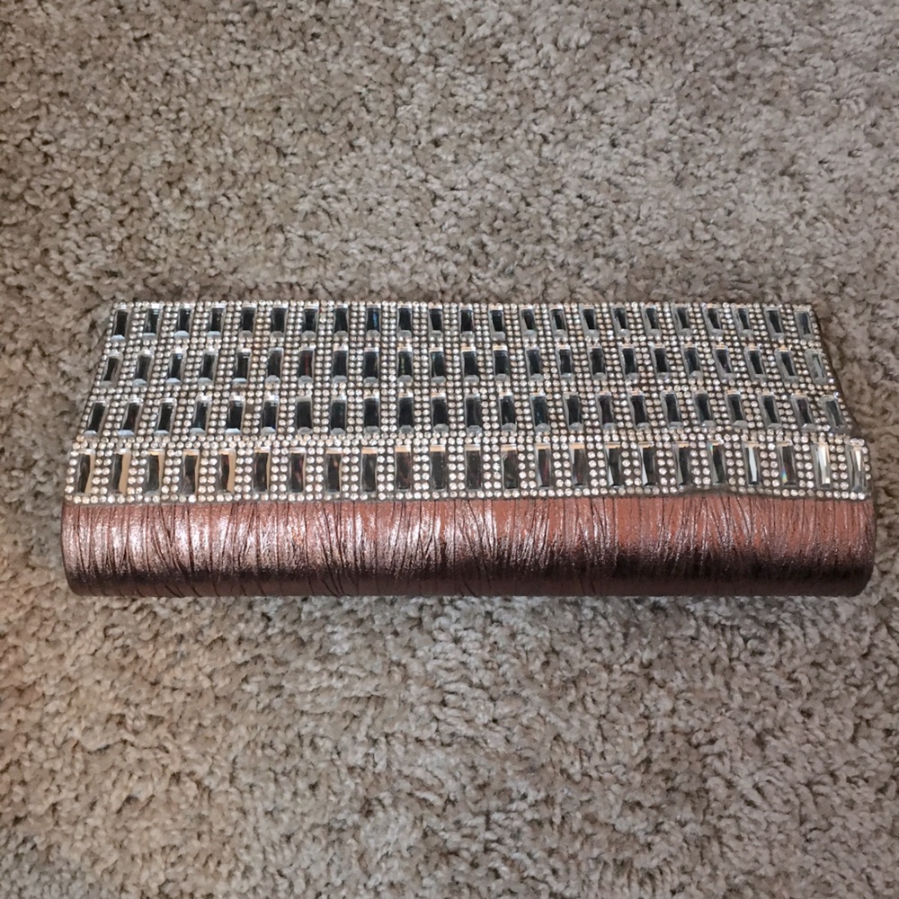 Simmer brown purse.
